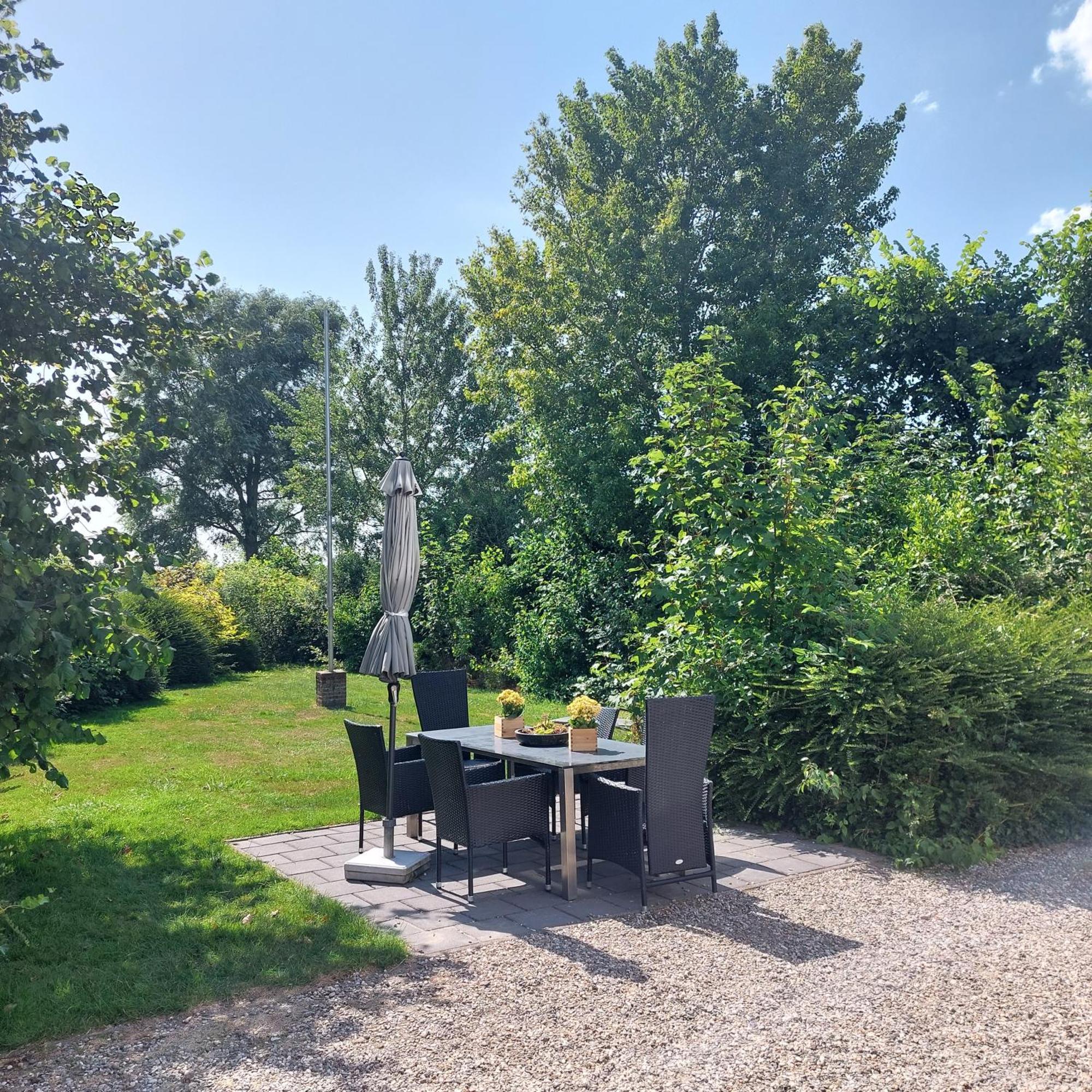 Hof Christina Vakantiewoningen Vrouwenpolder Exterior foto